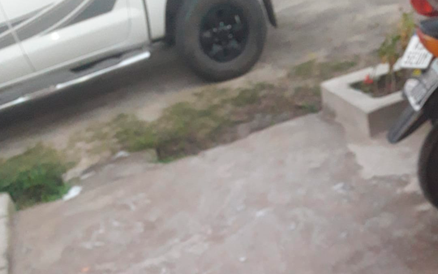 Reclamo: “Me ponen los autos en la puerta”