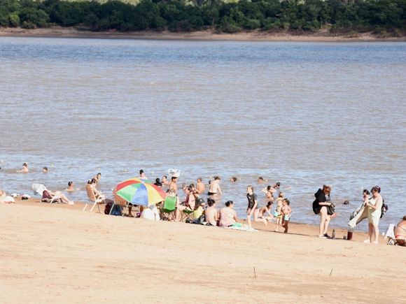 La subsecretaría de ambiente refuerza el monitoreo de la calidad del agua en playas de Concordia