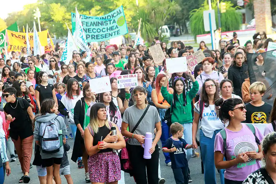 Contundente clamor en el Día de la Mujer