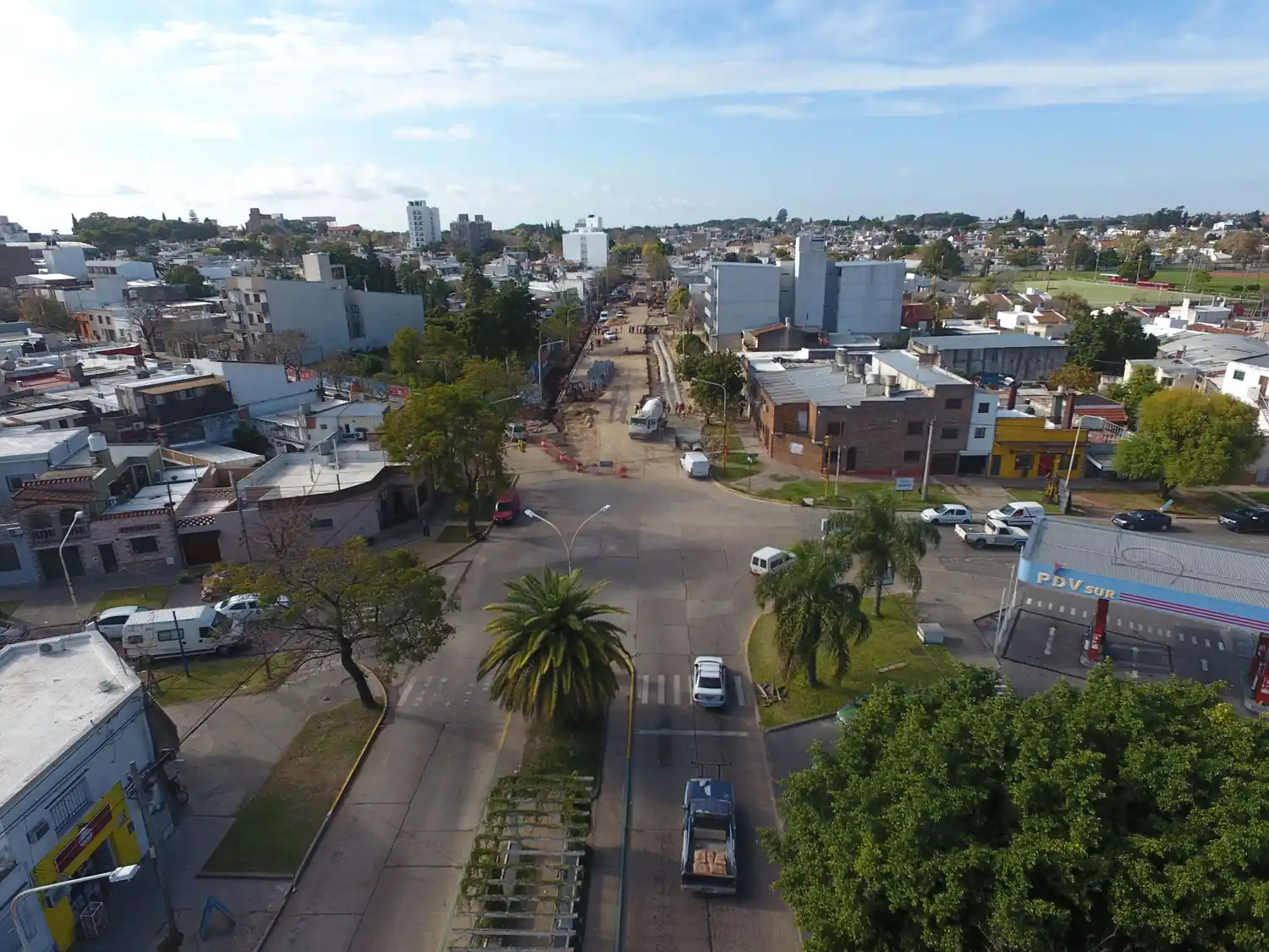 Continúan los trabajos de ensanche y repavimentación en bulevar Racedo