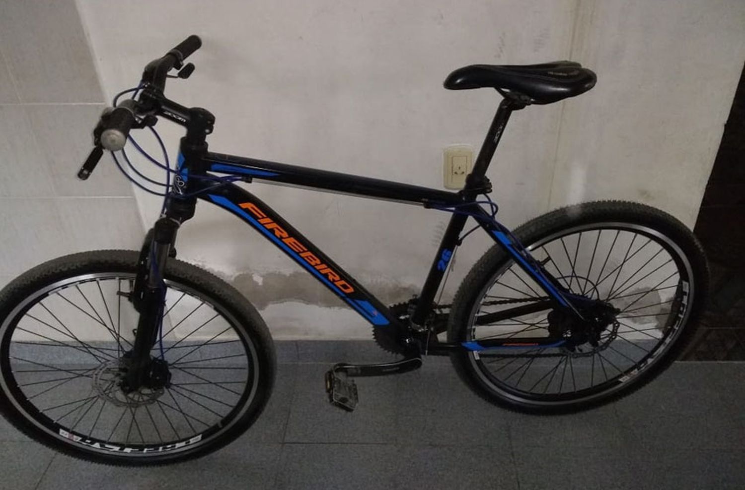 Aprehendieron a un joven acusado de robar una costosa bicicleta