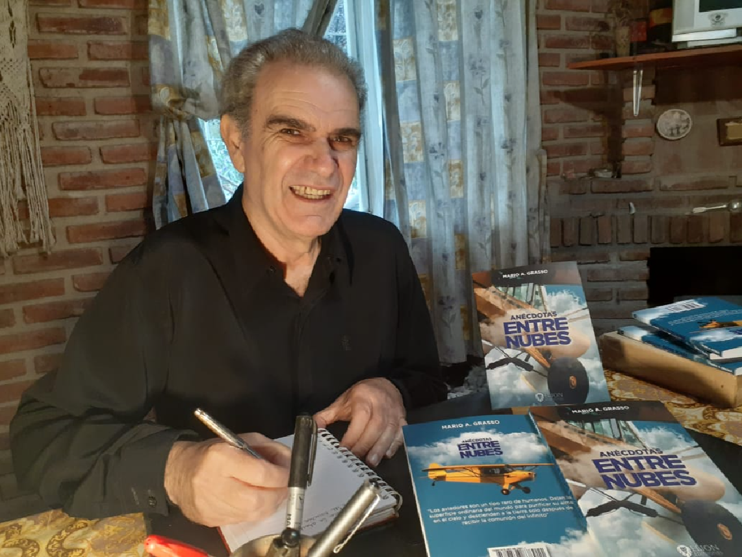 “Entre nubes”, una emocionante recopilación de anécdotas del Aero Club San Francisco