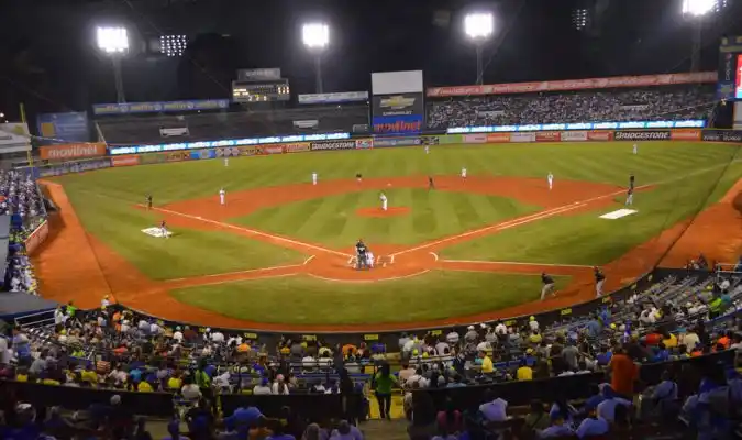 LVBP comienza entre complicaciones y casos de COVID-19 en los equipos