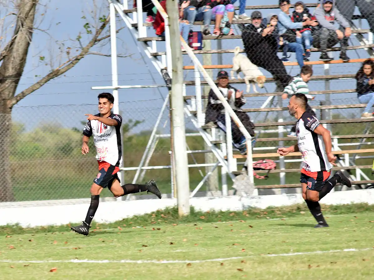 Una goleada para seguir prendido arriba