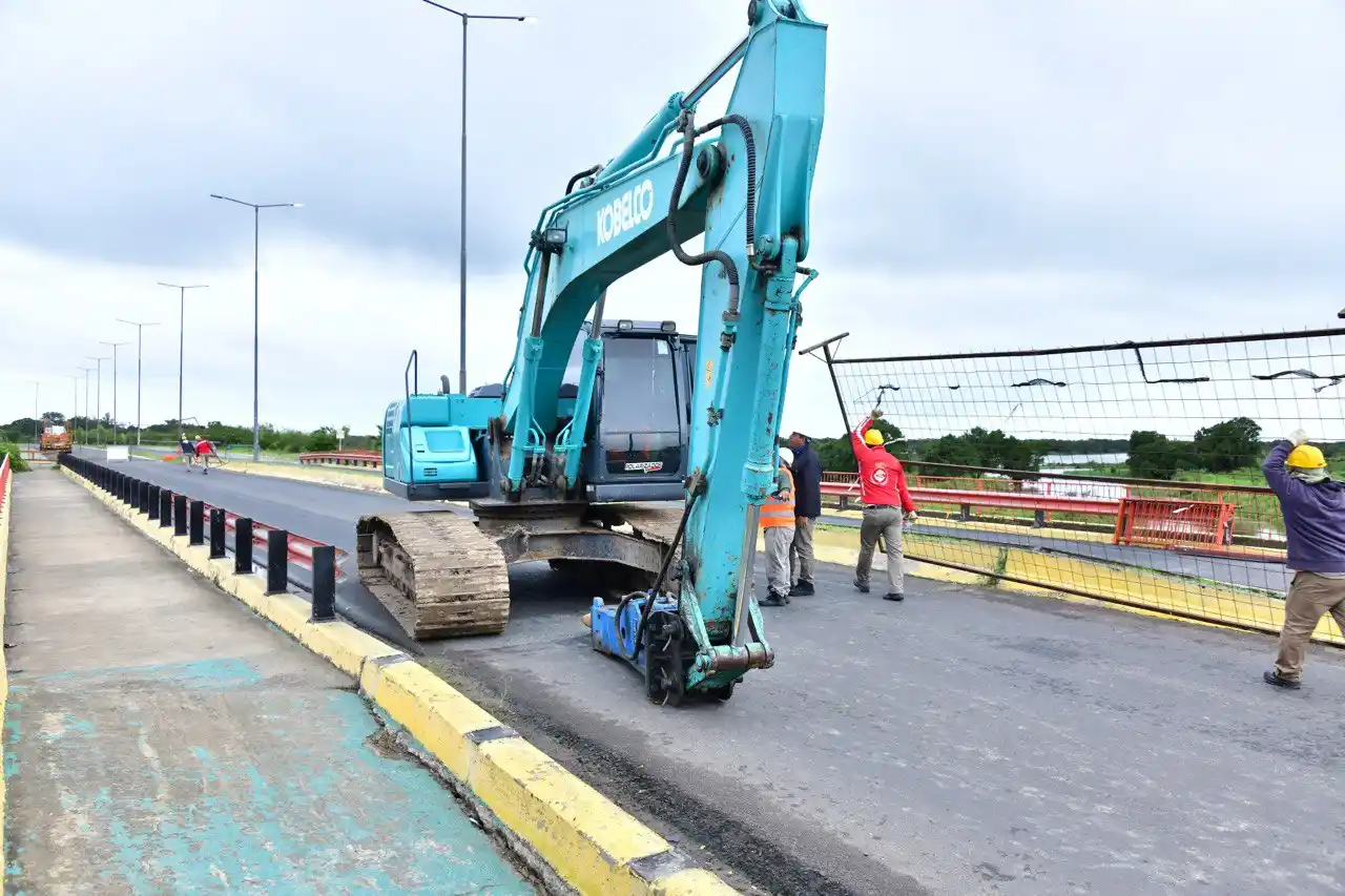 Comenzó la reparación y refacción del puente de la avenida Ribereña