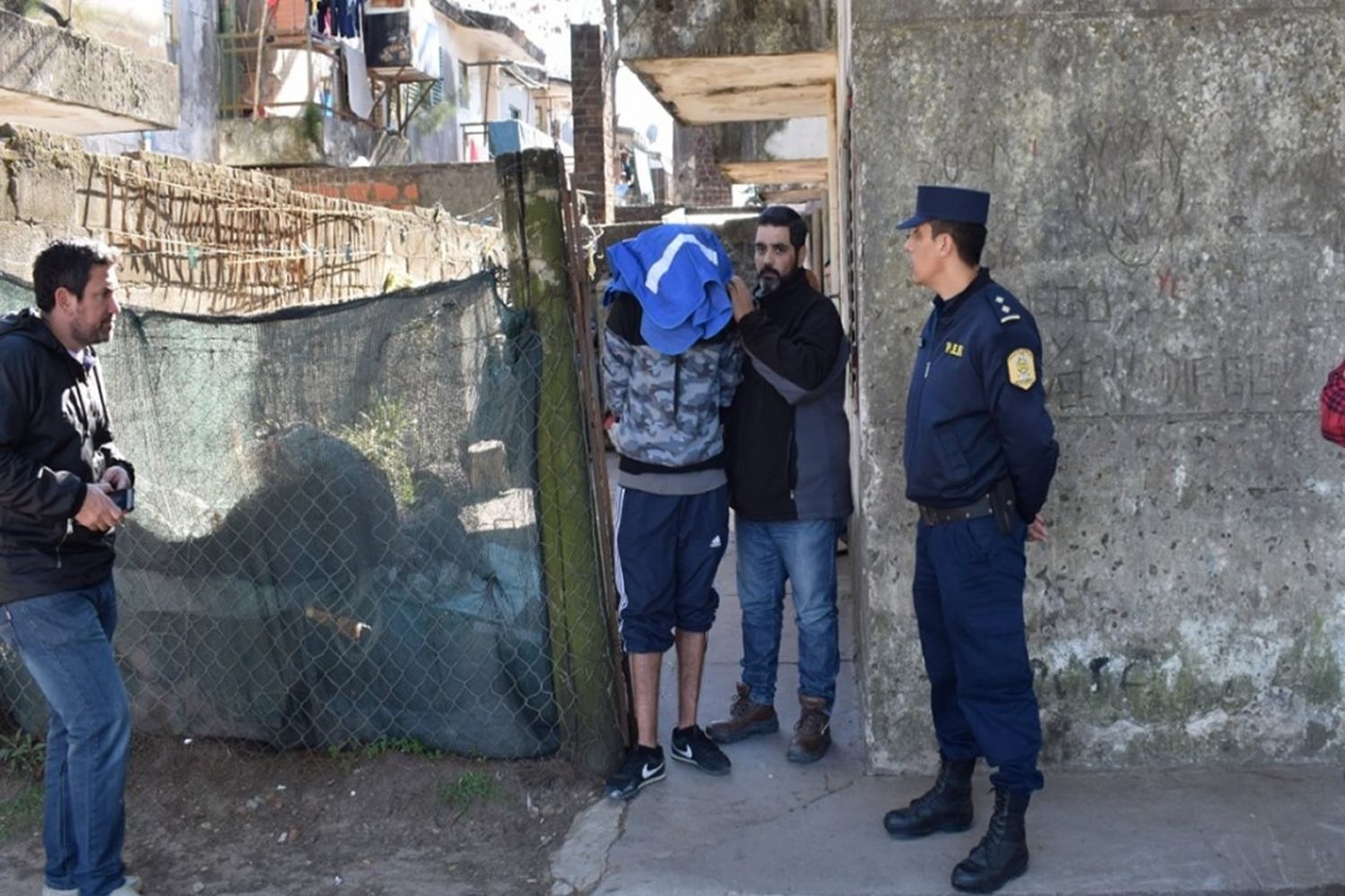 Genaro Gutiérrez se escapó y fue detenido cuando volvía a entregarse junto a su madre