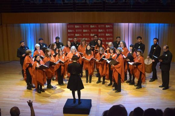 Doble presentación del Coro Polifónico por sus 65 años de actividad