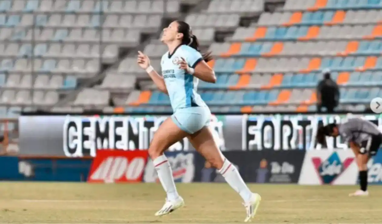Norma Palafox: este es el sueldo de la sensual jugadora de la Liga MX Femenil