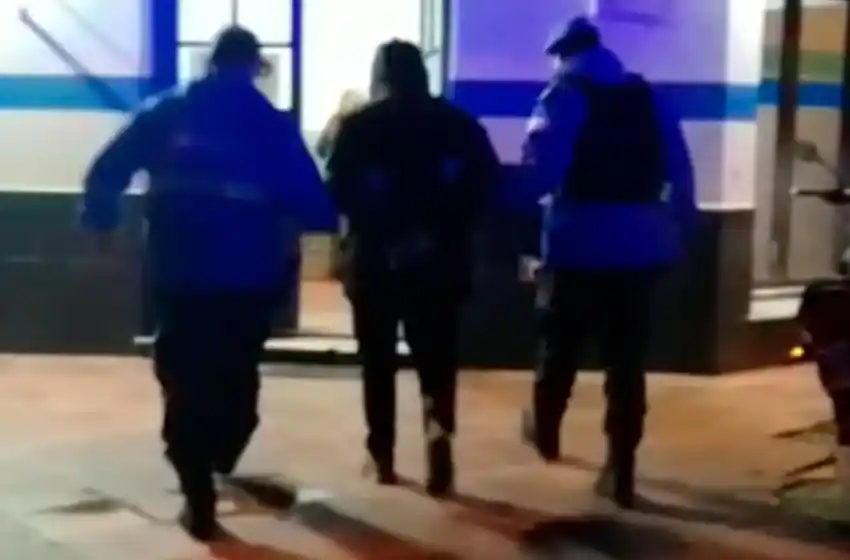 Ataque de celos: dejó encerrada a su pareja en una habitación