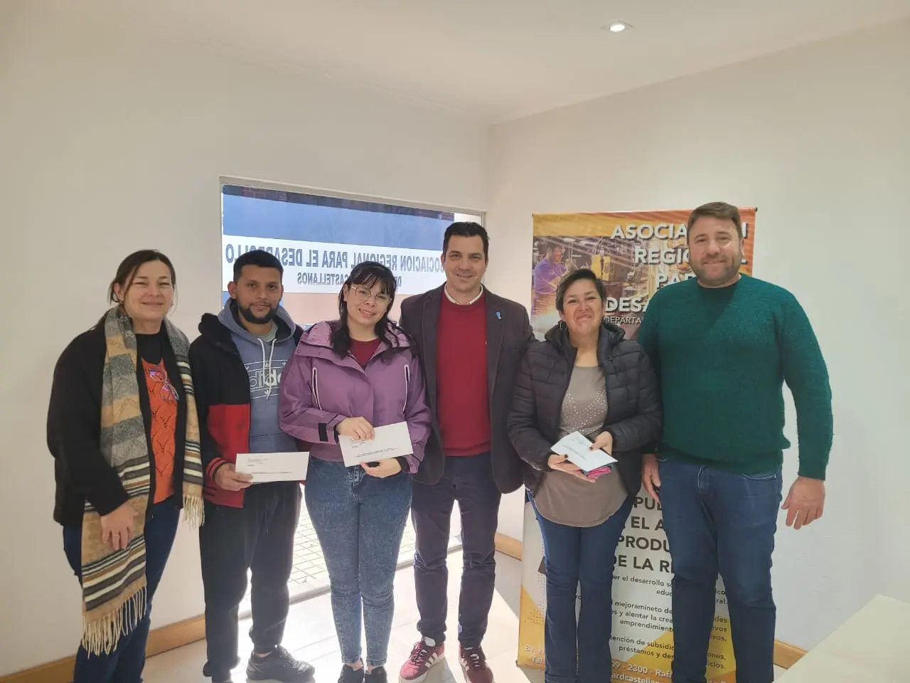 Entrega de créditos de la Asociación para el Desarrollo Regional