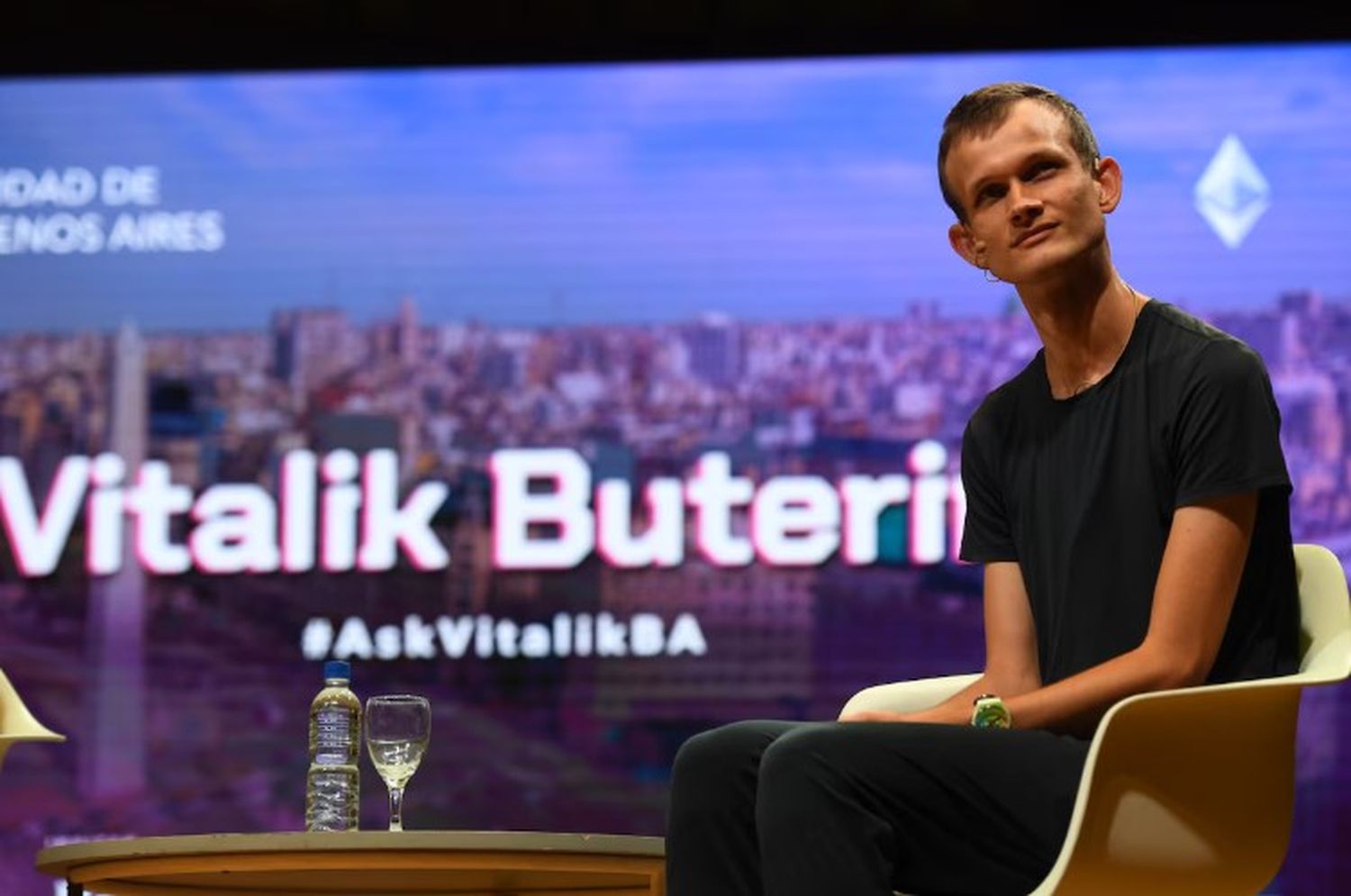 Vitalik Buterin elogió a la comunidad de Ethereum en Argentina y destacó su aporte al ecosistema cripto