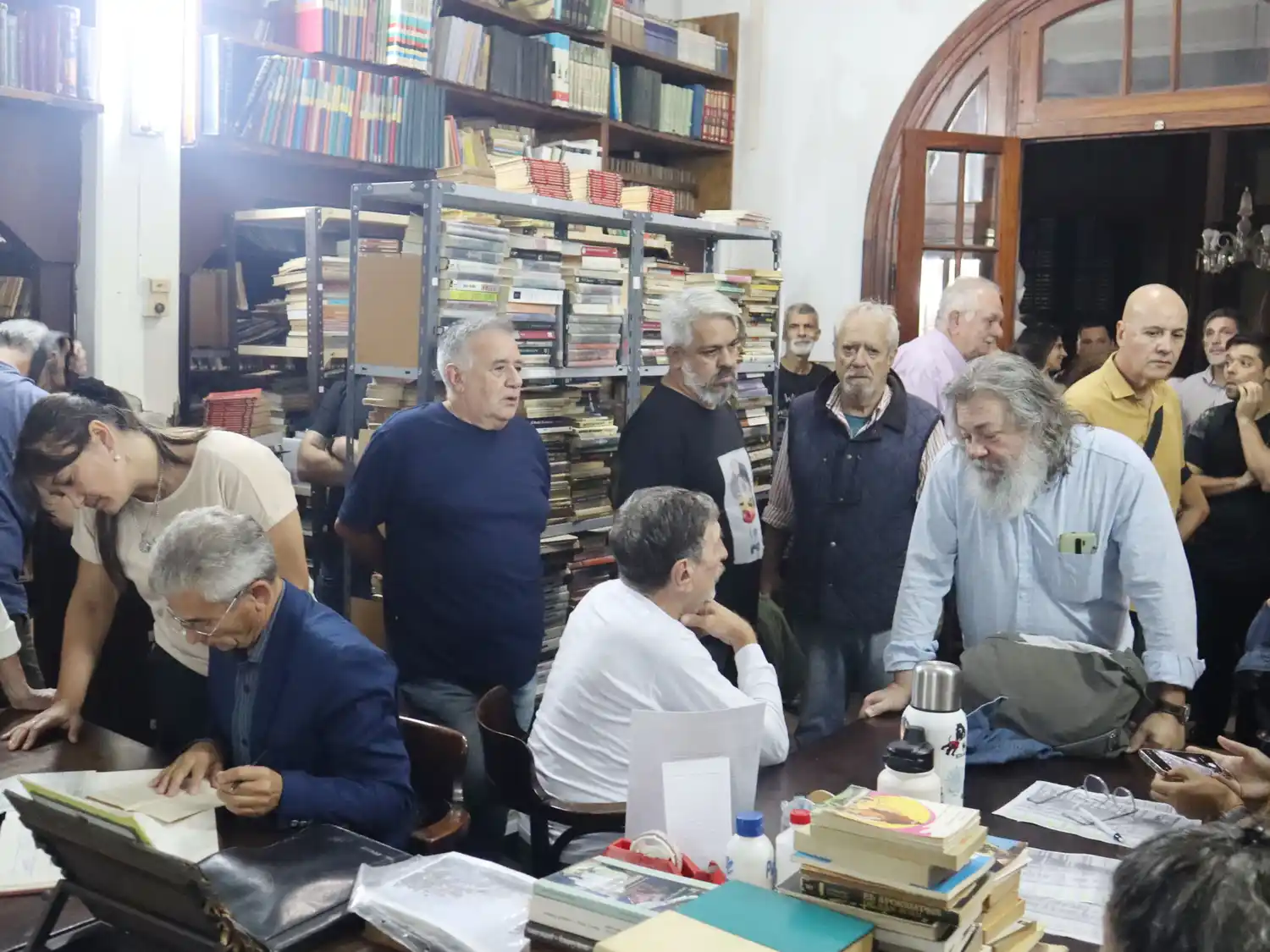 Históricas elecciones en la Biblioteca Popular Olegario Víctor Andrade
