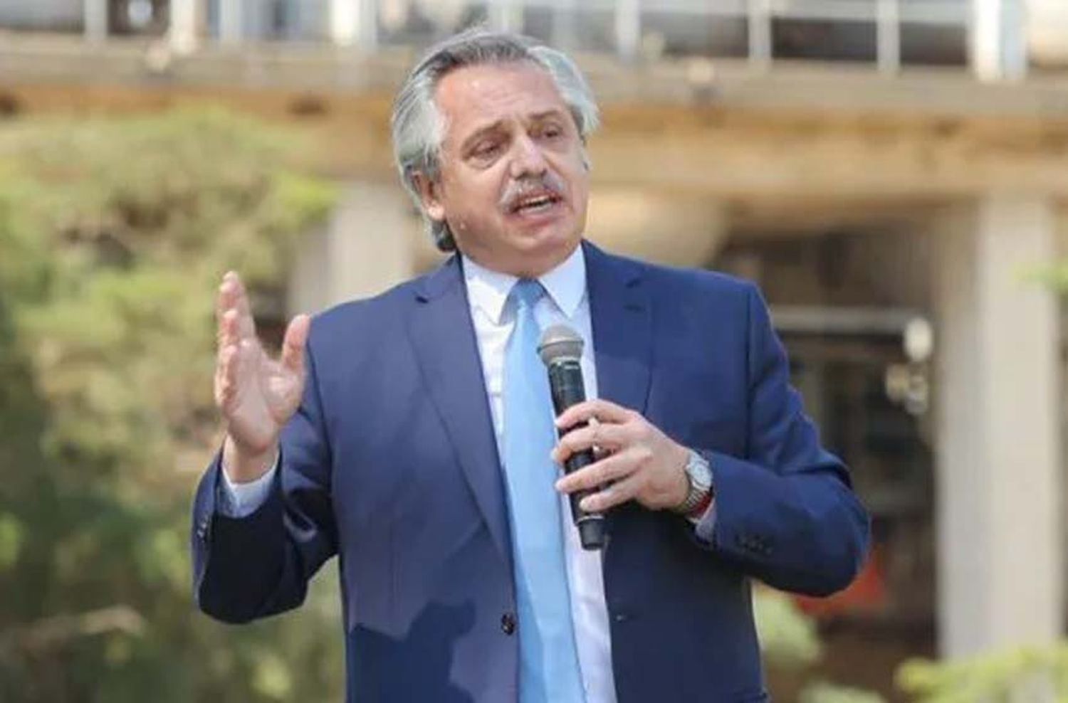Alberto Fernández: «A esta Argentina derrumbada la vamos a poner de pie, sin odio»