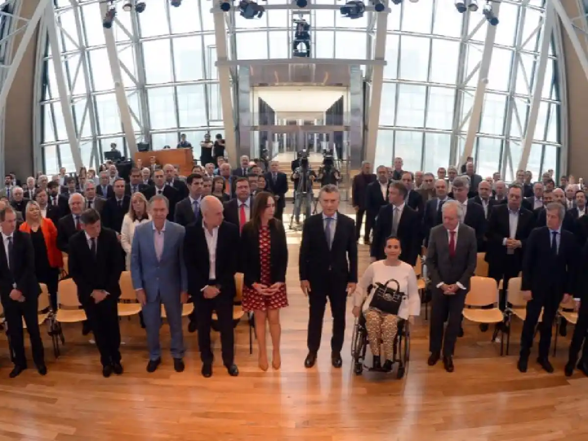 Expectativa por la reunión con gobernadores