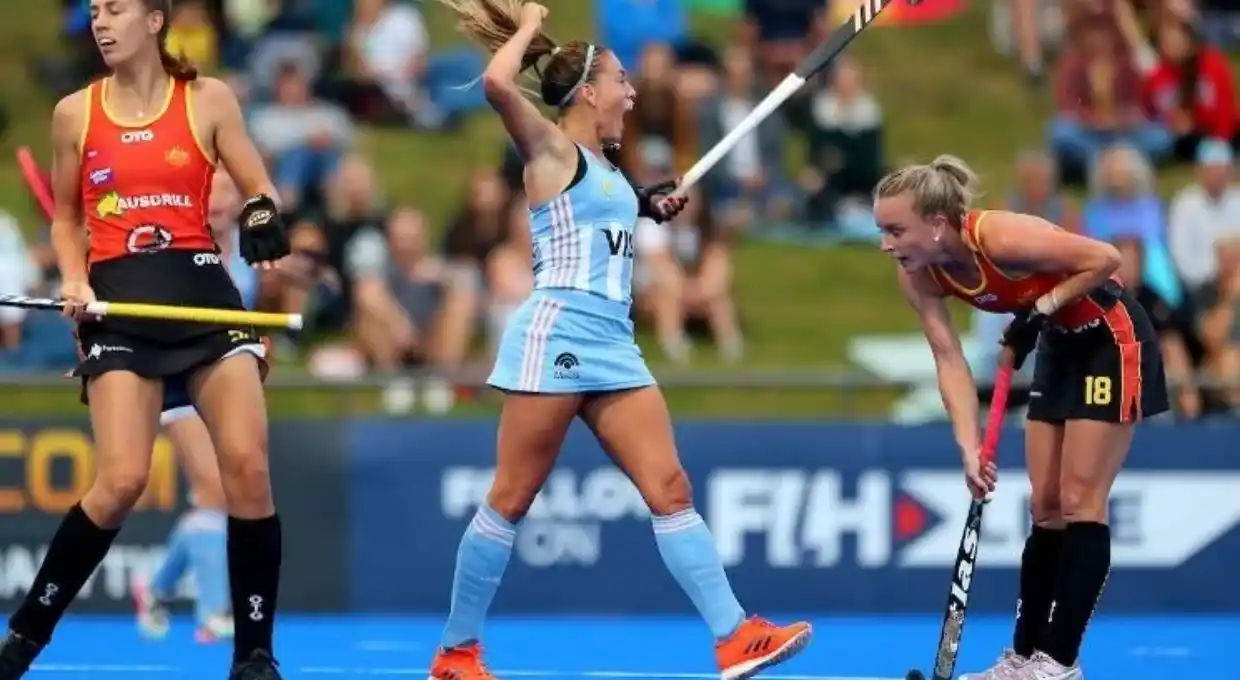 Las Leonas derrotaron a Australia de visitante