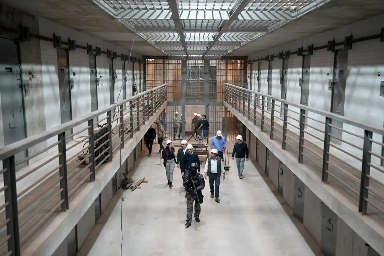 cárceles pullaro - 1