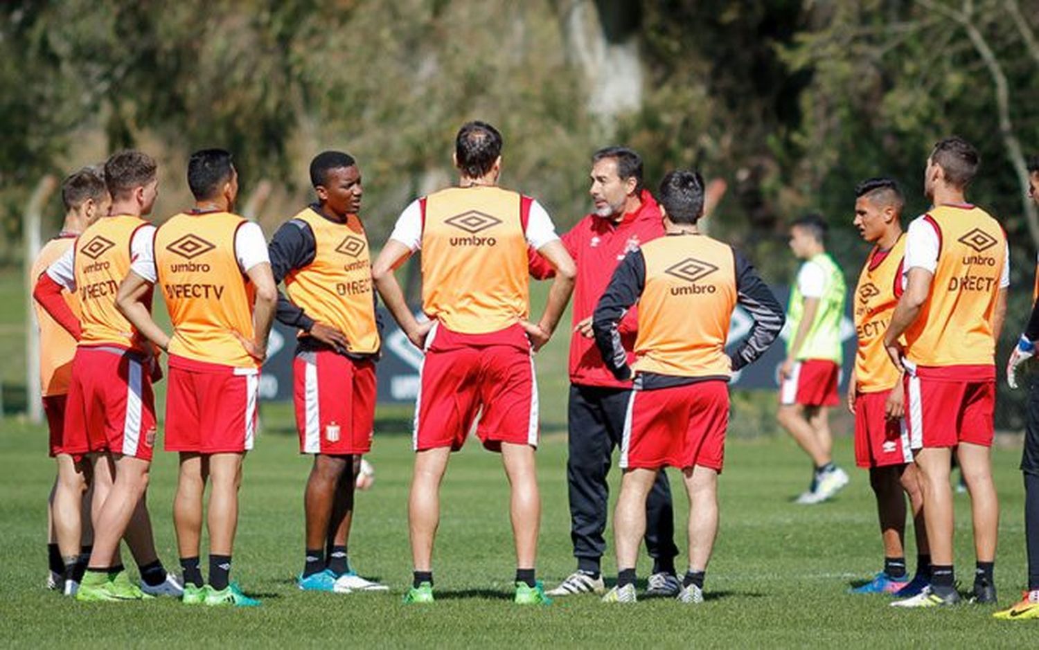 Estudiantes va por una victoria para seguir en la Sudamericana