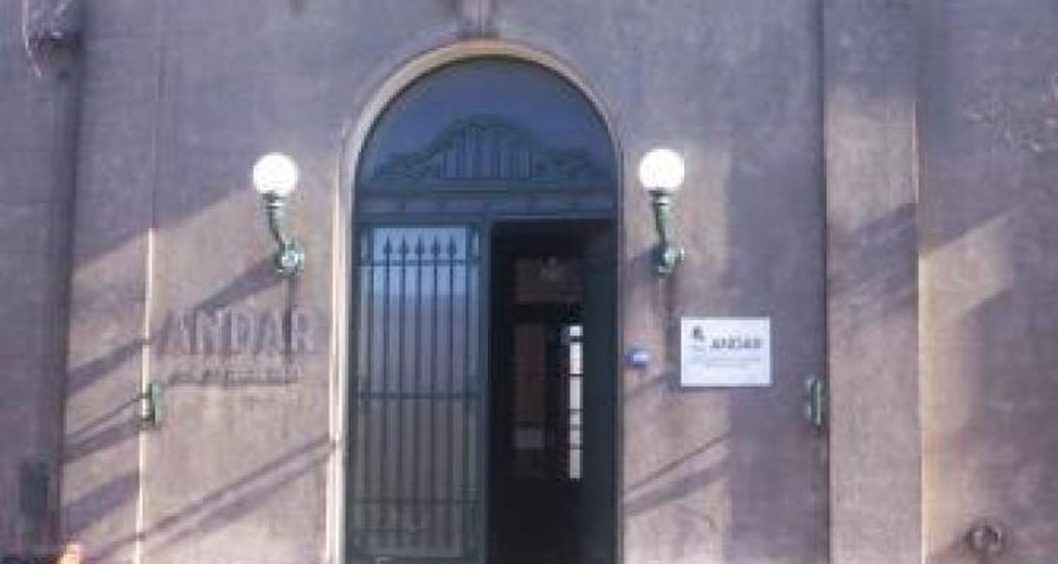 ANDAR necesita “andar”