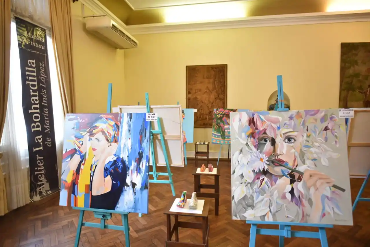 Arte en el Club Recreo: una muestra para acercarse a los artistas de Gualeguaychú