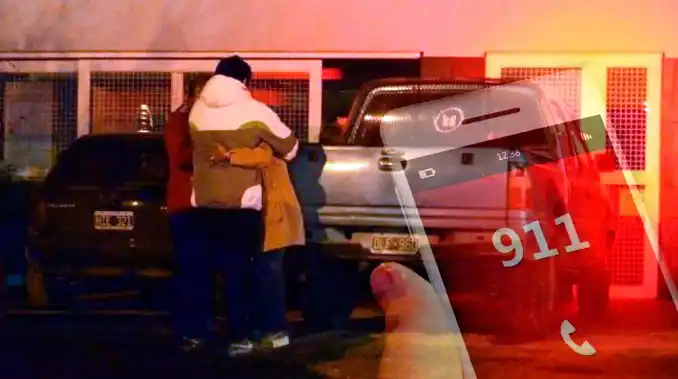 Aseguran que una pareja murió por negligencia del operador del 911