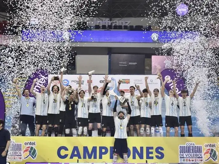 Triunfo ante Brasil y campeones
de la Copa Sudamericana