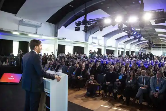 Pullaro inauguró el Santa Fe Business Forum 2025  en la ciudad de Rosario