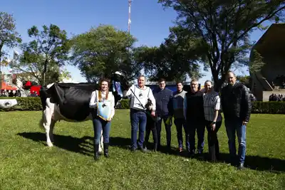 TodaLáctea se despide con premiaciones y un gran remate