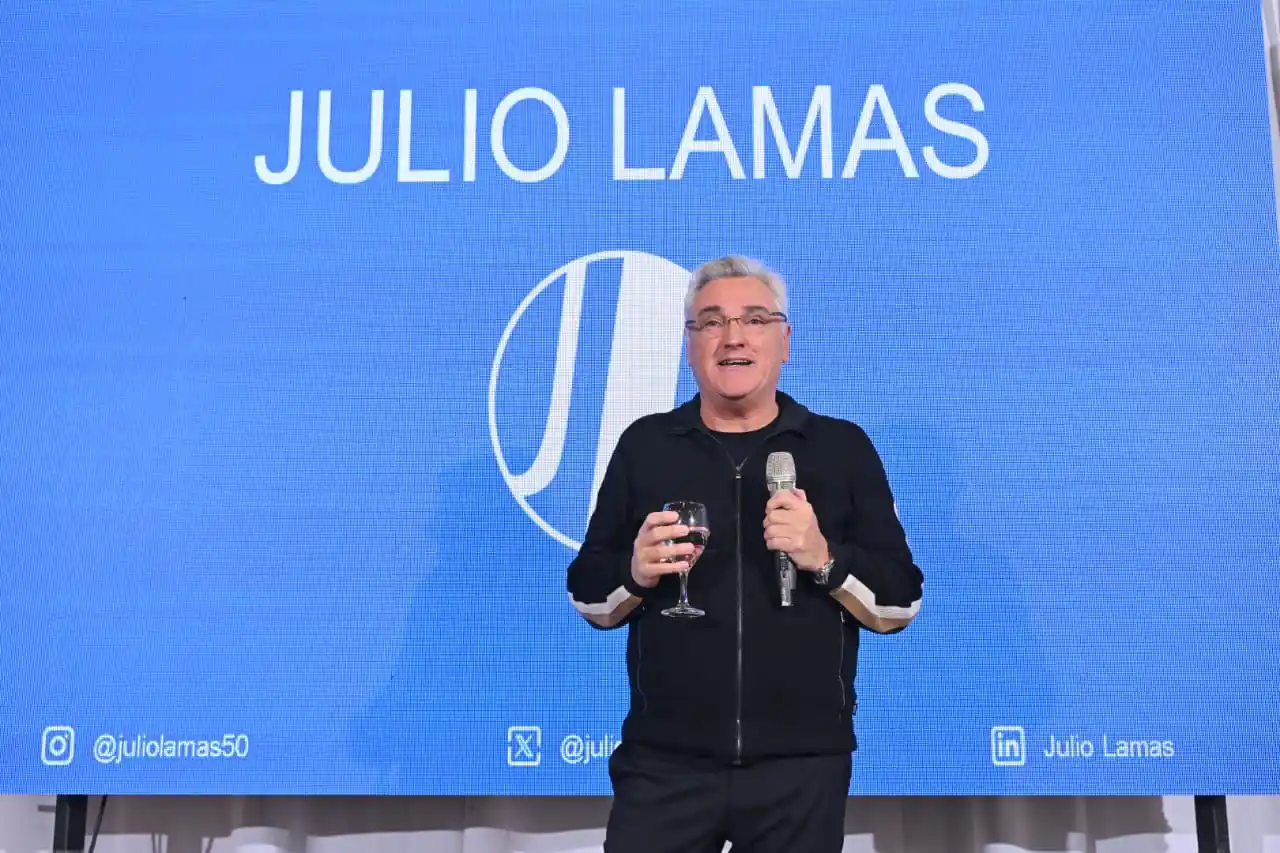 Julio Lamas.