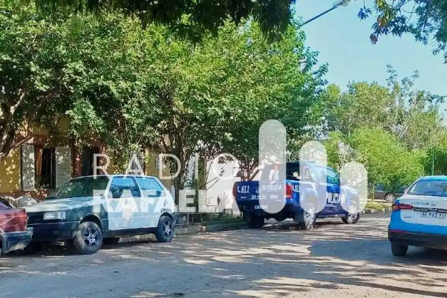 Robo recurrente: efectivos policiales recuperaron una rueda de automóvil luego de un allanamiento