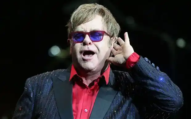 Elton John tiene coronavirus y tuvo que cancelar dos shows