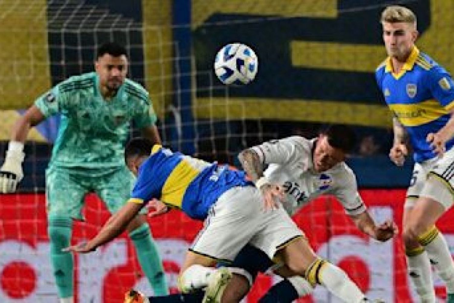 Igualdad de Boca ante Nacional