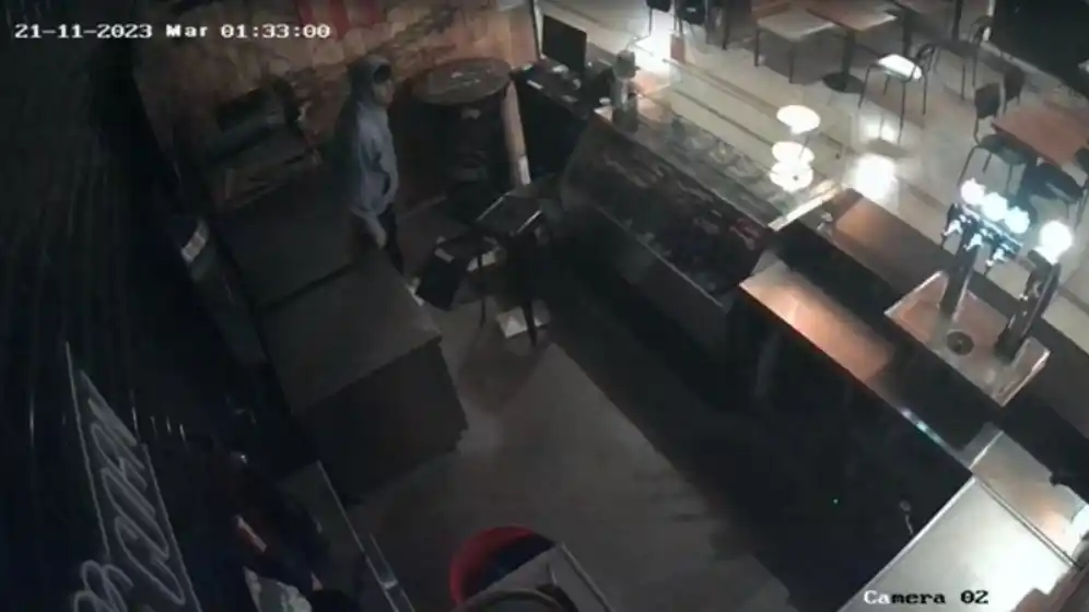 El Mercado del Patio fue blanco de dos robos en la madrugada