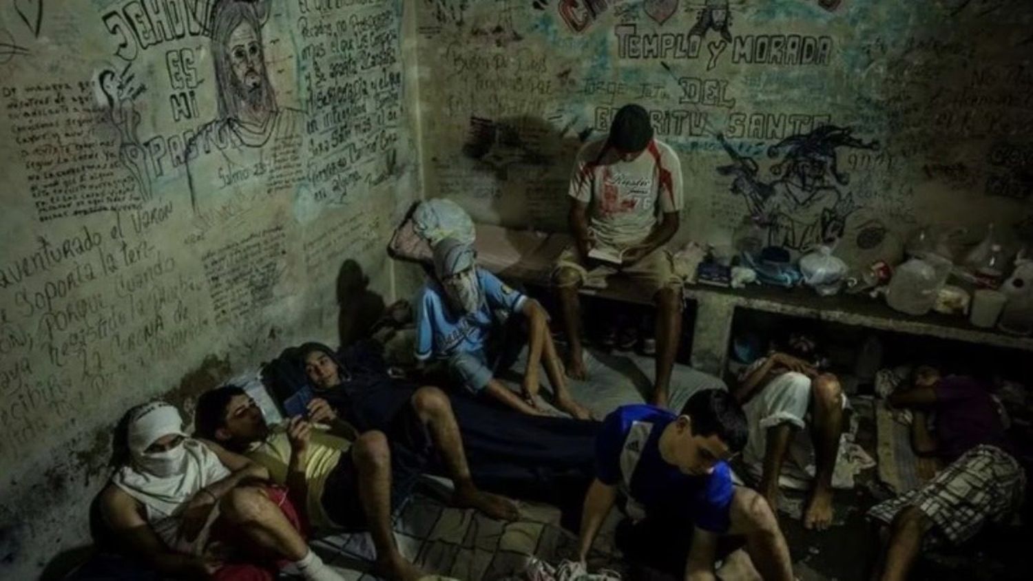 Más de 400 presos son víctimas de extorsión por parte de pranes en cárcel de Bolívar