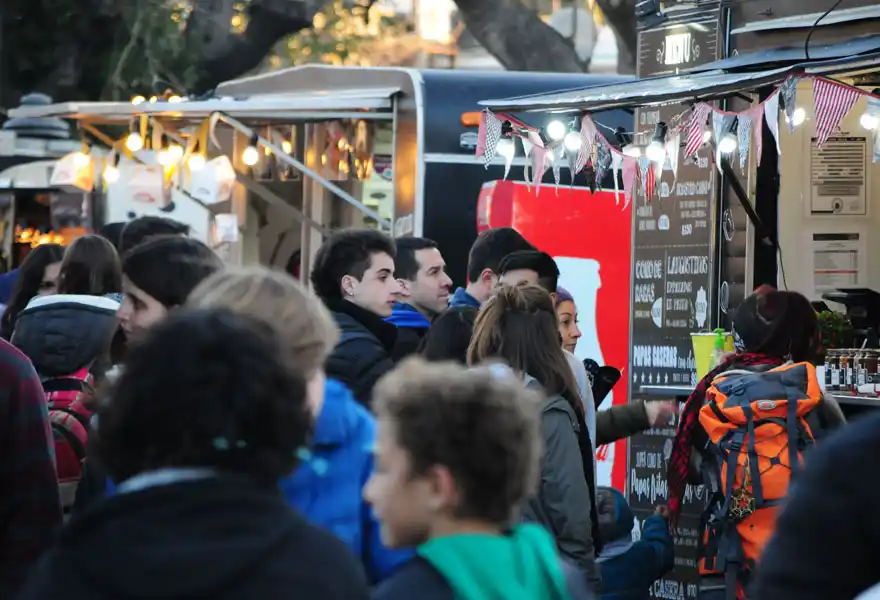 Los representantes de los food trucks respondieron al planteo de los gastronómicos.