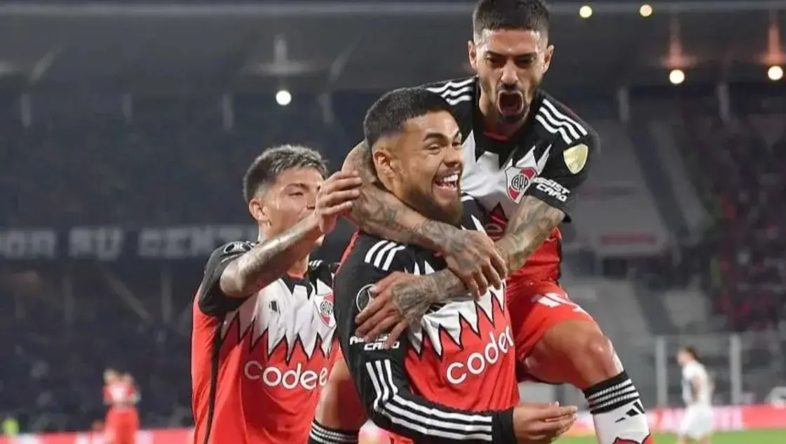 Con un gol de cabeza de Paulo Díaz, River venció 1-0 a Talleres en Córdoba