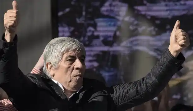 Hugo Moyano cambia CGT por presidencia de AFA