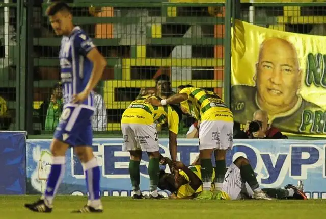 En un partidazo, Defensa y Justicia le ganó a Godoy Cruz