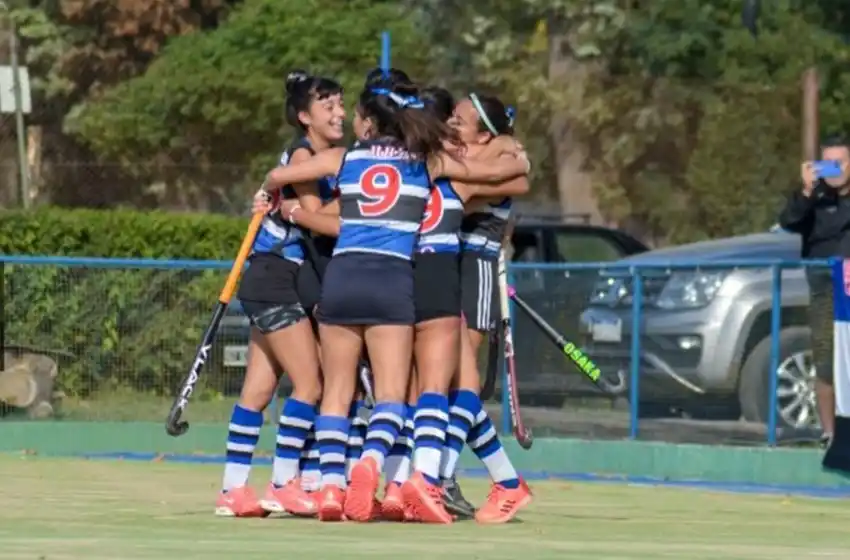 River y Universitario debutaron en el regional de Clubes "B"