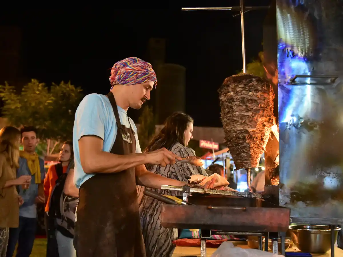 Este finde, Paseo Gastronómico, Expo Multimarcas y Música al patio  