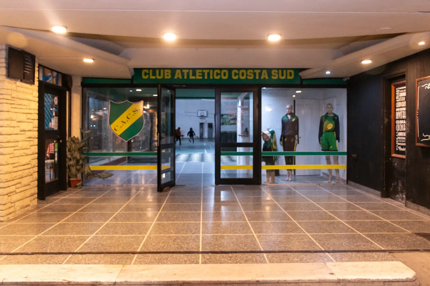 costa frente