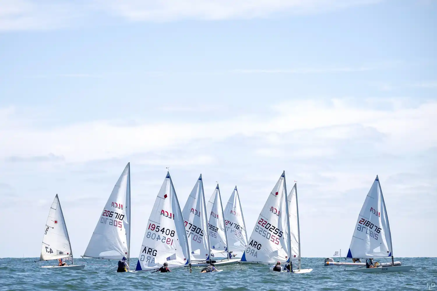 La 61ª Semana Internacional del Yachting es organizada por el Club Náutico Mar del Plata y el Yacht Club Argentino.
