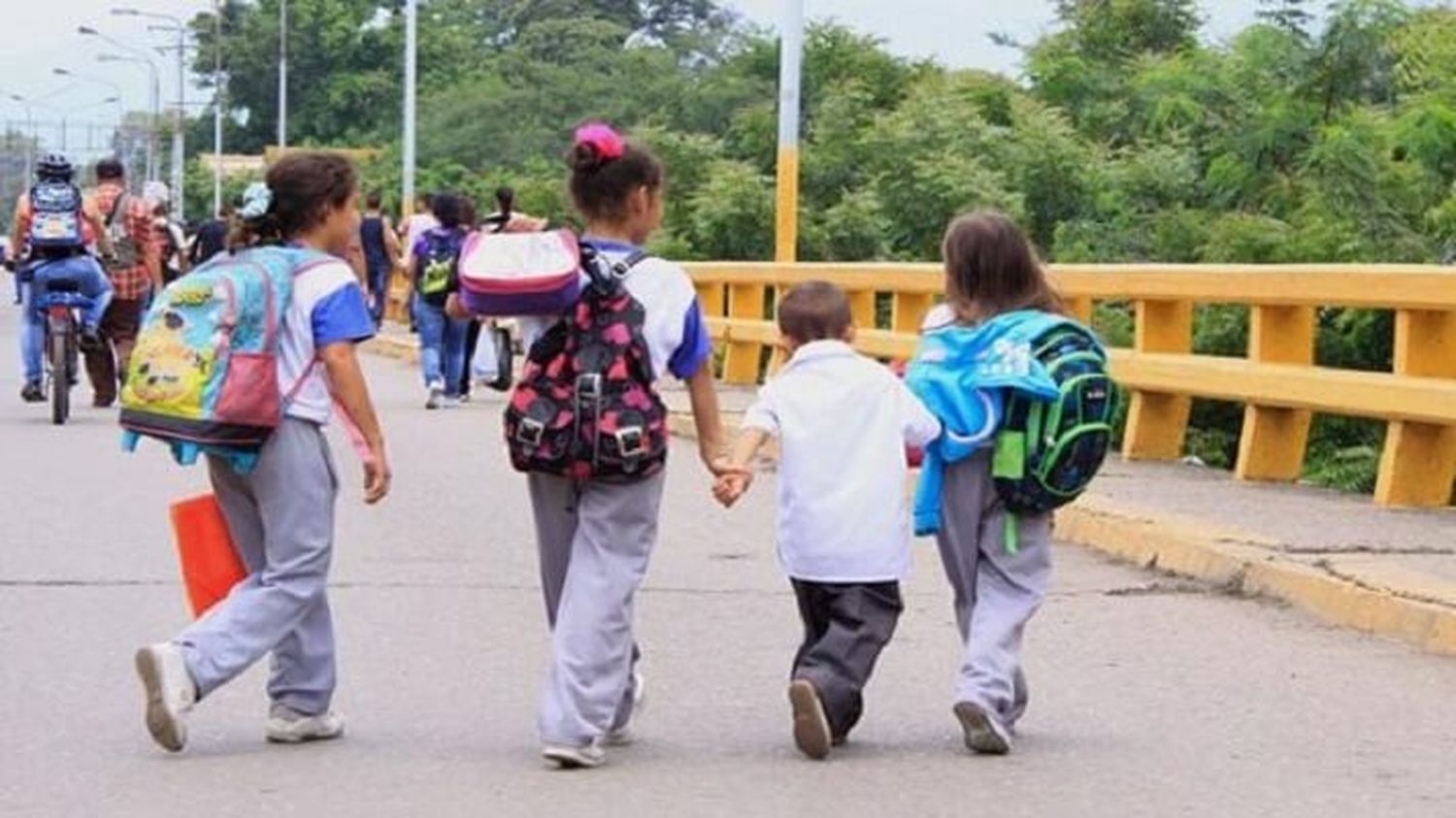 INOCENTES COMETIDOS AL INFIERNO  de la migración: ONG denuncia violación de derechos los niños en Venezuela