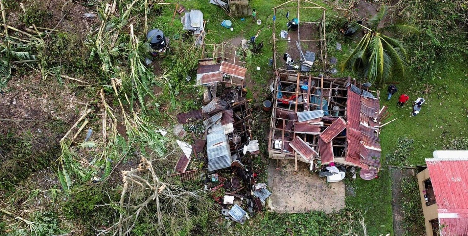 El huracán Fiona alcanza la categoría cuatro y avanza hacia las Bermudas