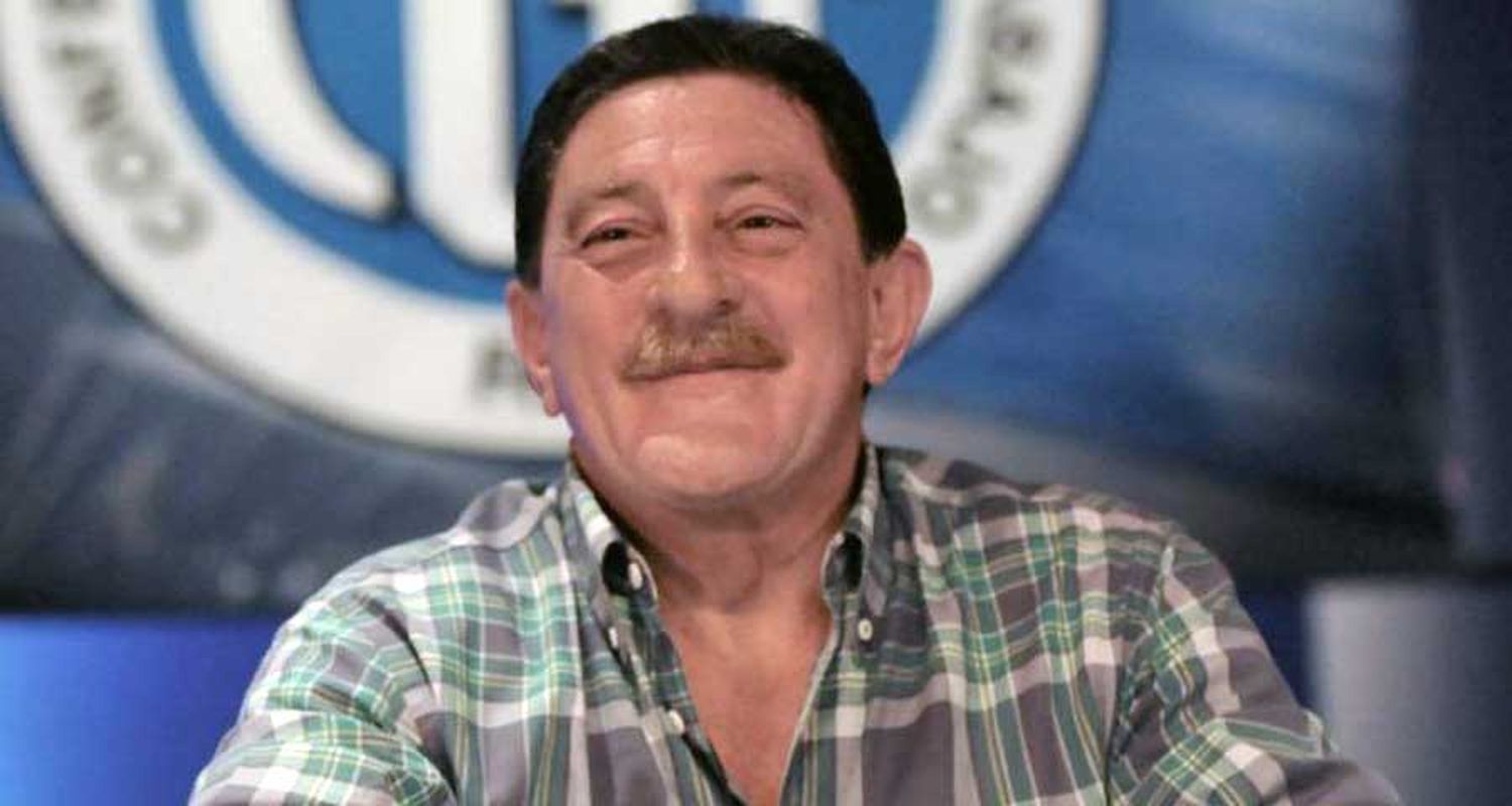 Viviani amenazó a taxistas que no paren: "Hay que darle vuelta los coches"