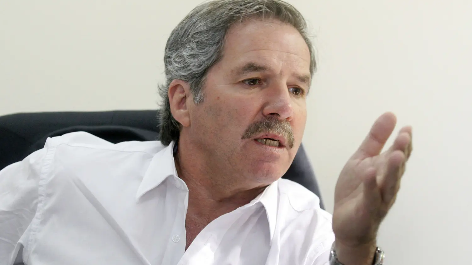 Solá: "Se meten con las mafias visibles pero no con las ocultas como Panamá Papers"