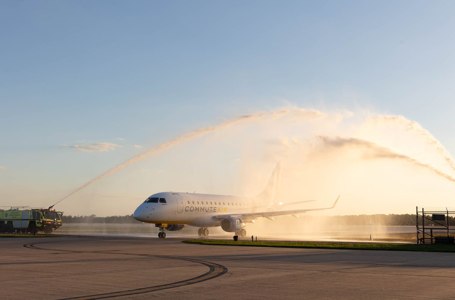 CommuteAir recibió su primer Embraer E170