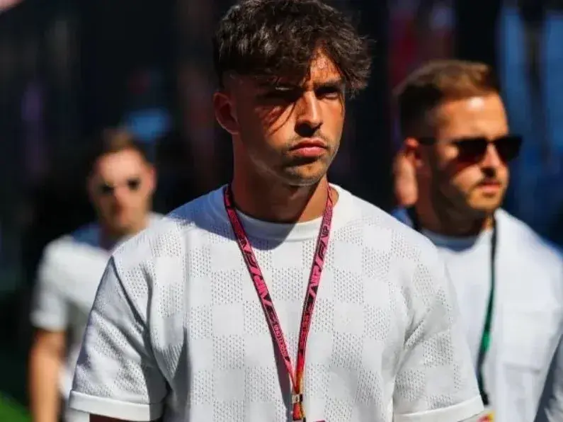 Raúl Asencio recibió el perdón de las dos víctimas y se libró de cumplir una pena de 2 años y medio por difundir el video sexual que involucraba a una adolescente de 16 años. Foto: EFE