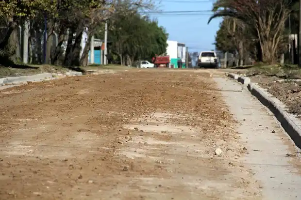 Davico anunció la compra de un camión y una inversión millonaria en las calles 