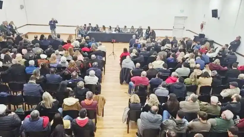 Este sábado el radicalismo entrerriano define si abre la puerta a una alianza con Milei