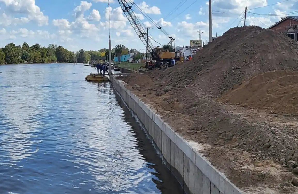 Presentan un amparo por la obra de defensa costera en Villa Paranacito